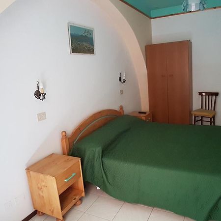 Casa Vittorio B&B Липари Екстериор снимка