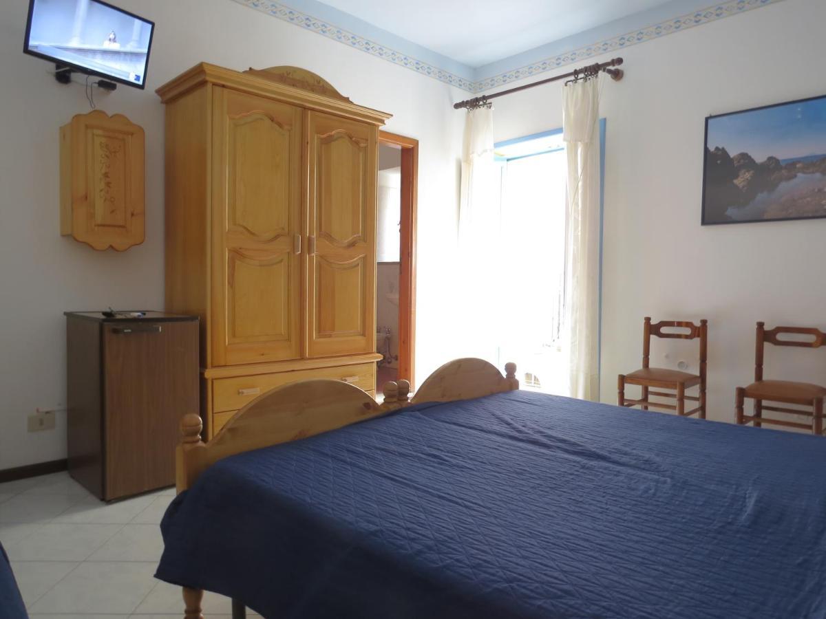 Casa Vittorio B&B Липари Екстериор снимка