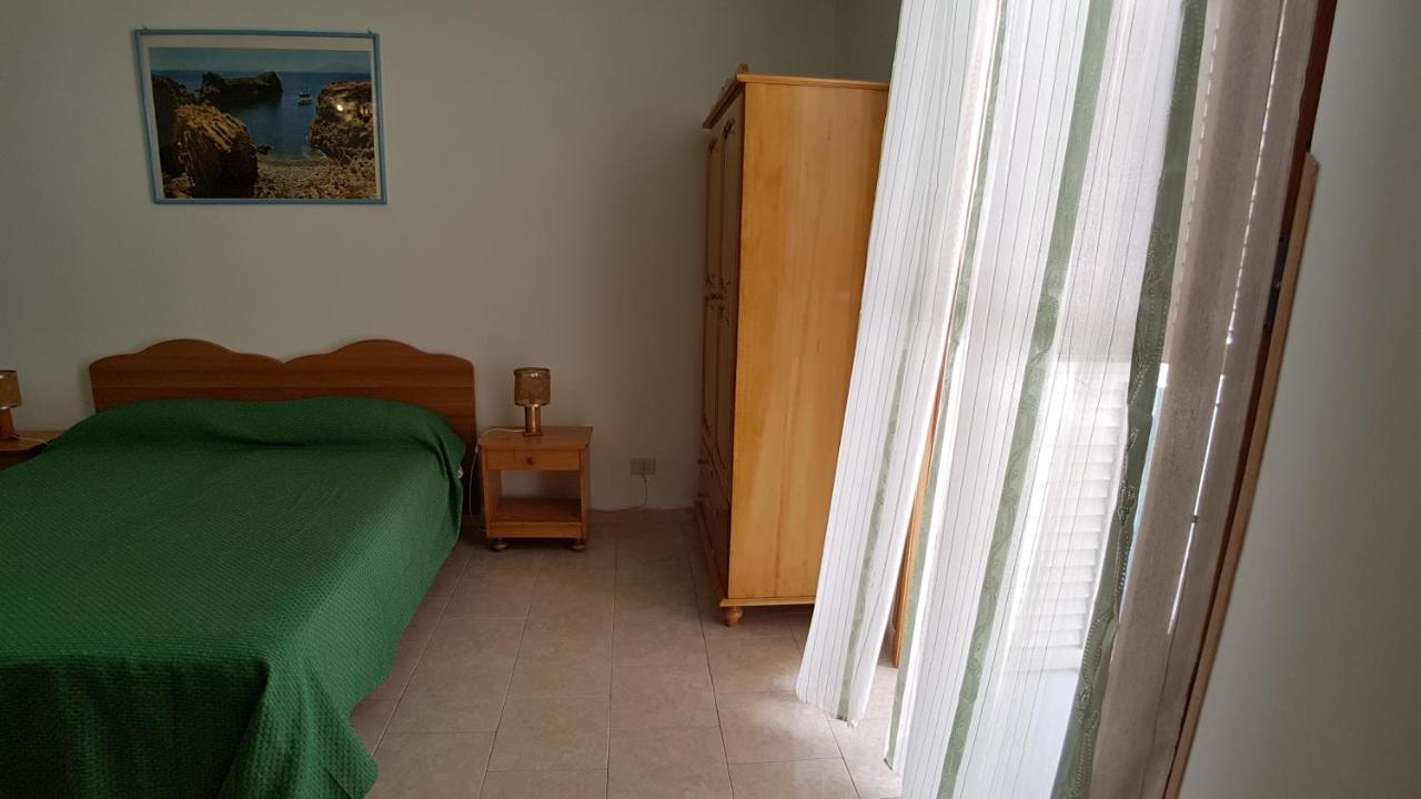 Casa Vittorio B&B Липари Екстериор снимка