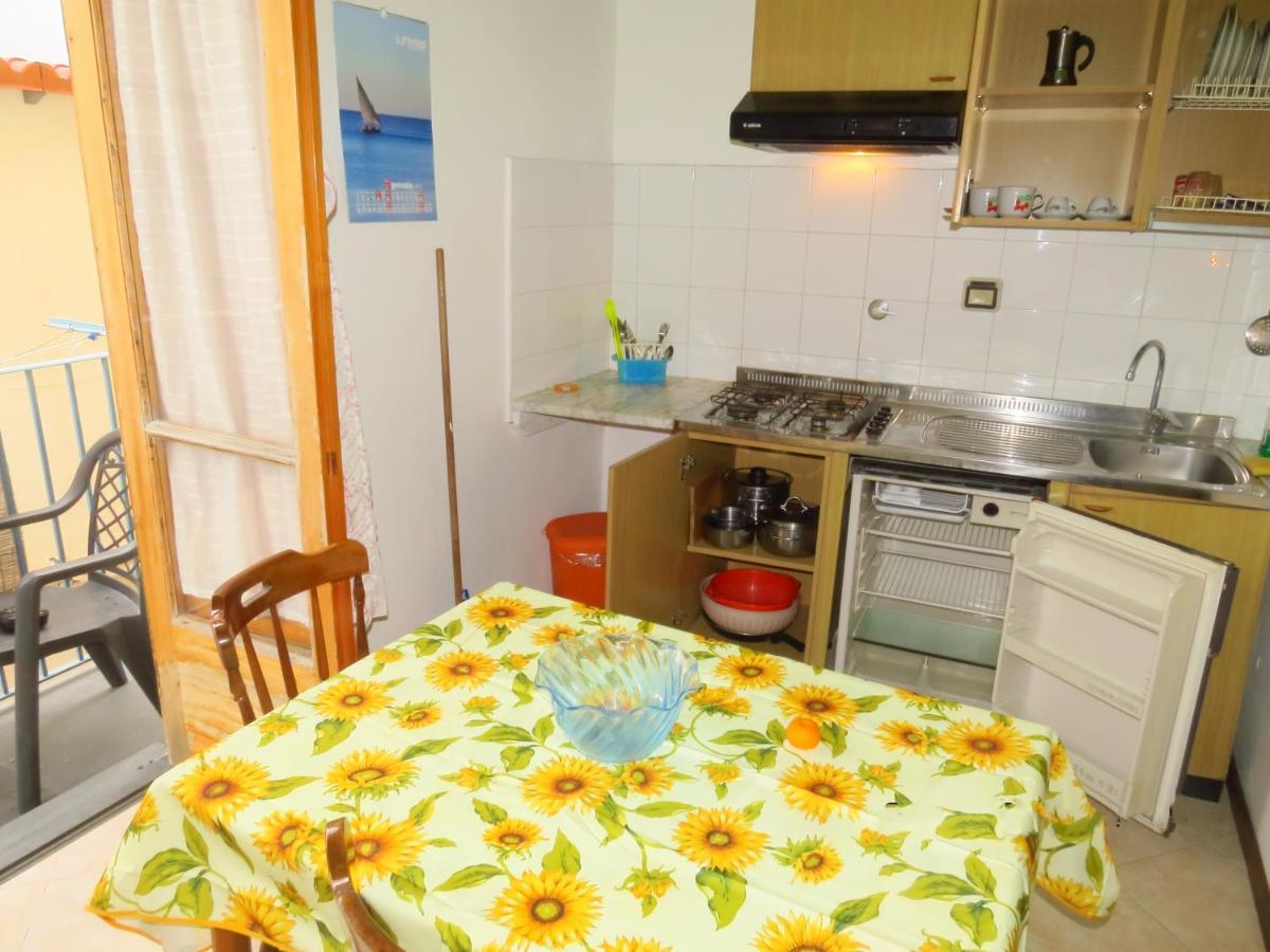 Casa Vittorio B&B Липари Екстериор снимка