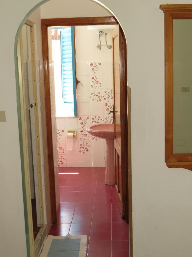 Casa Vittorio B&B Липари Екстериор снимка