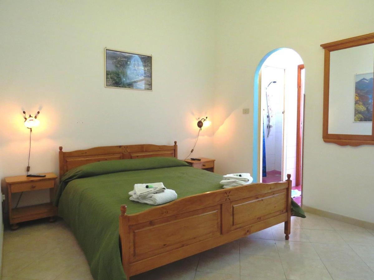 Casa Vittorio B&B Липари Екстериор снимка
