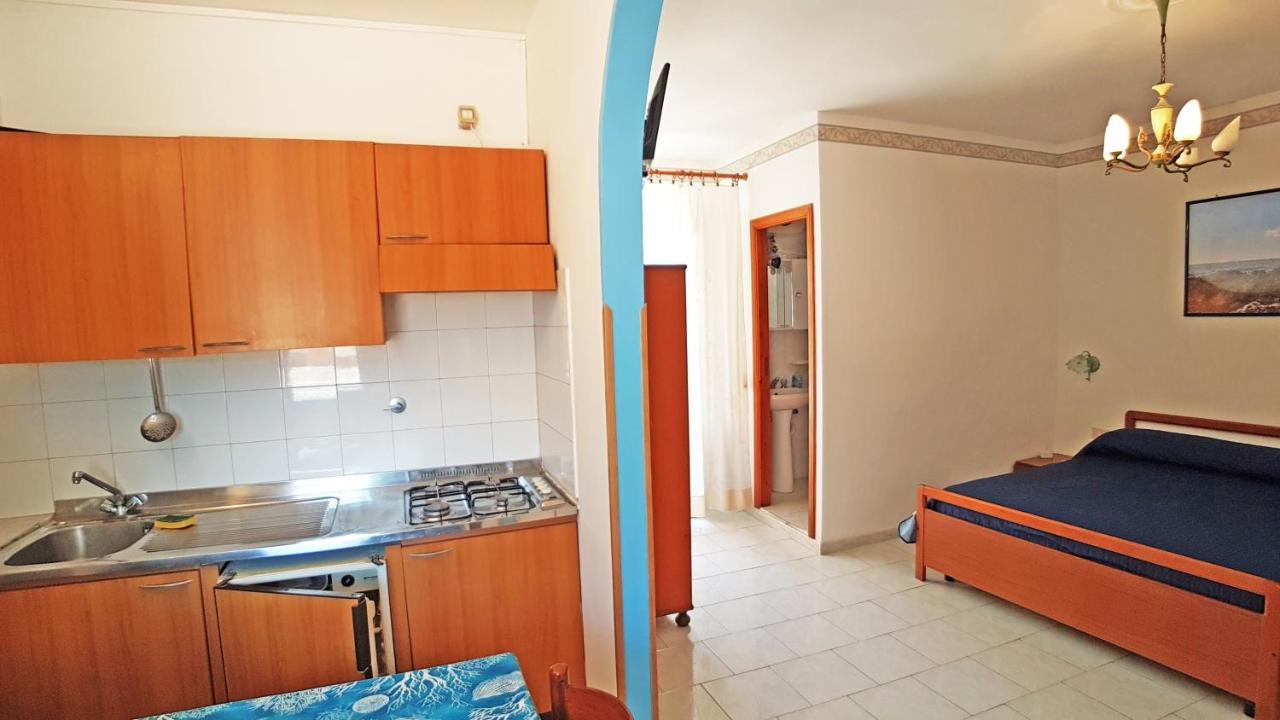 Casa Vittorio B&B Липари Екстериор снимка
