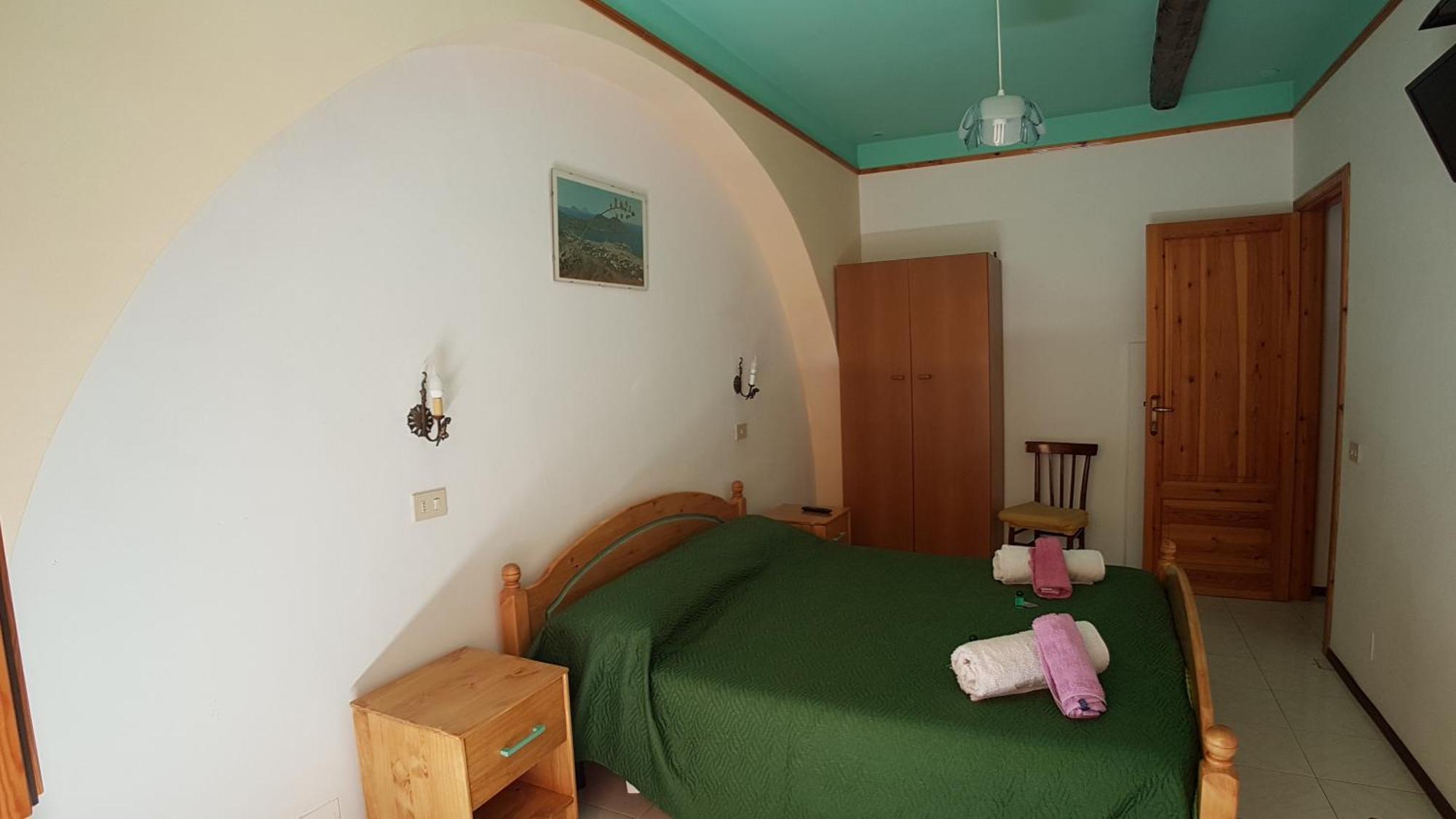 Casa Vittorio B&B Липари Екстериор снимка